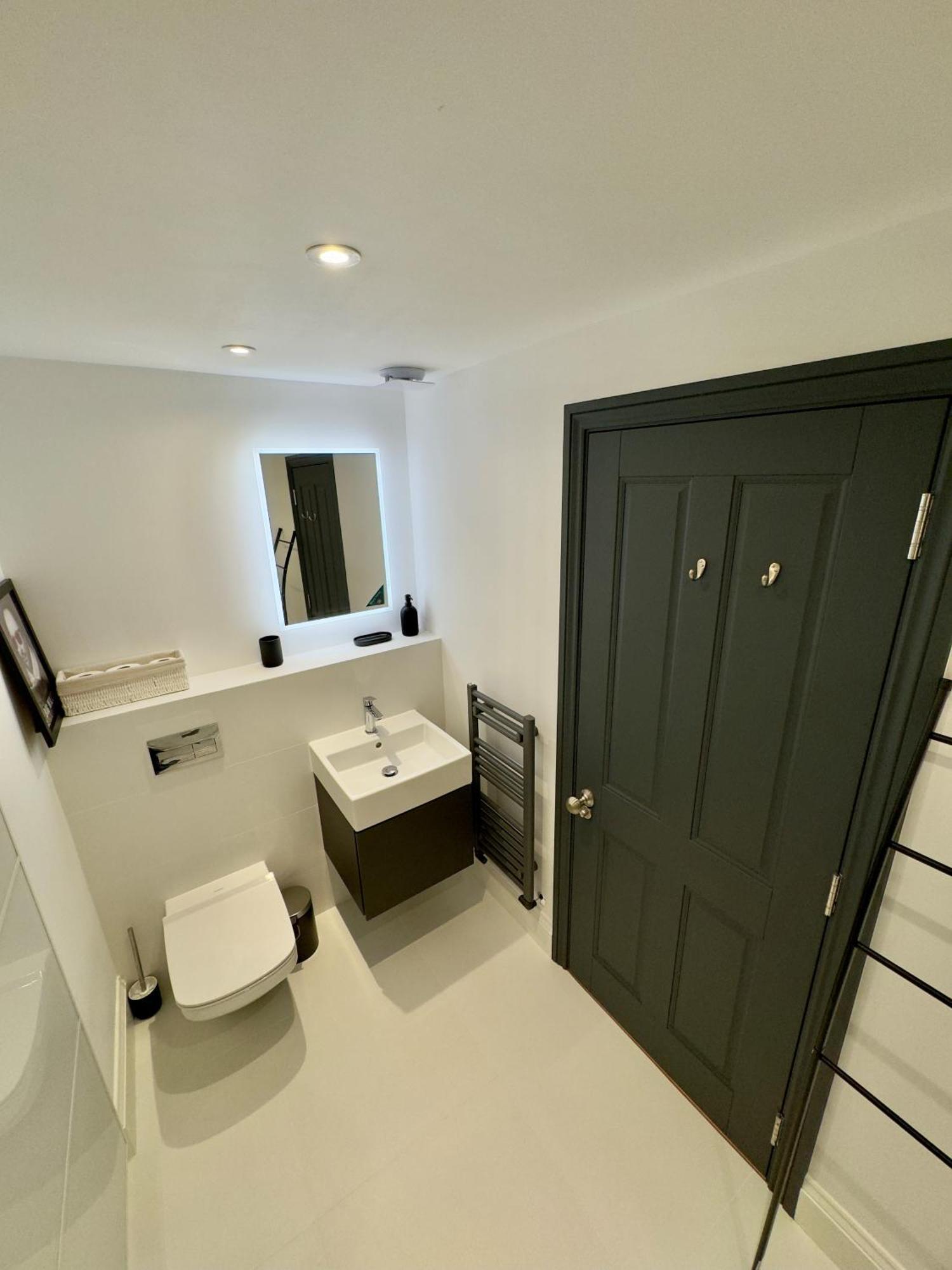 Romeo'S Arch High End Luxury In Centre Of Stratford With Parking 아파트 외부 사진