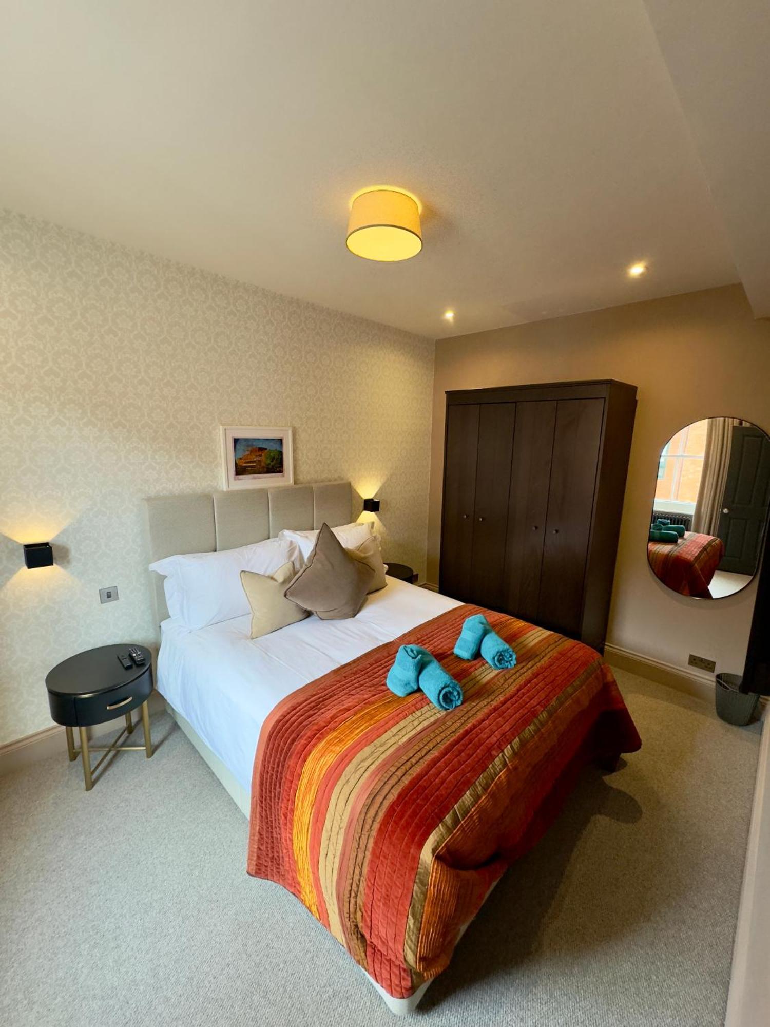 Romeo'S Arch High End Luxury In Centre Of Stratford With Parking 아파트 외부 사진