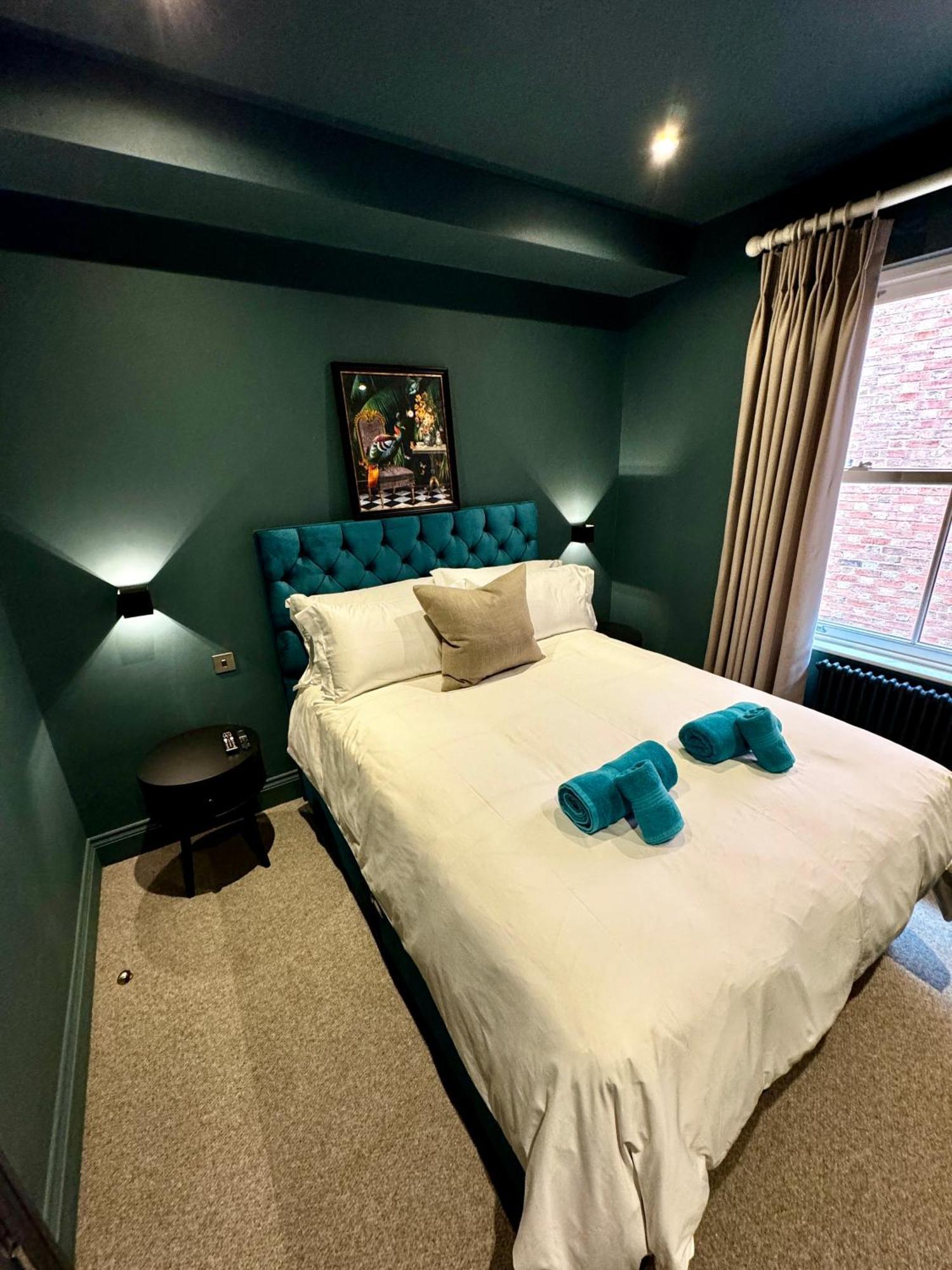 Romeo'S Arch High End Luxury In Centre Of Stratford With Parking 아파트 외부 사진
