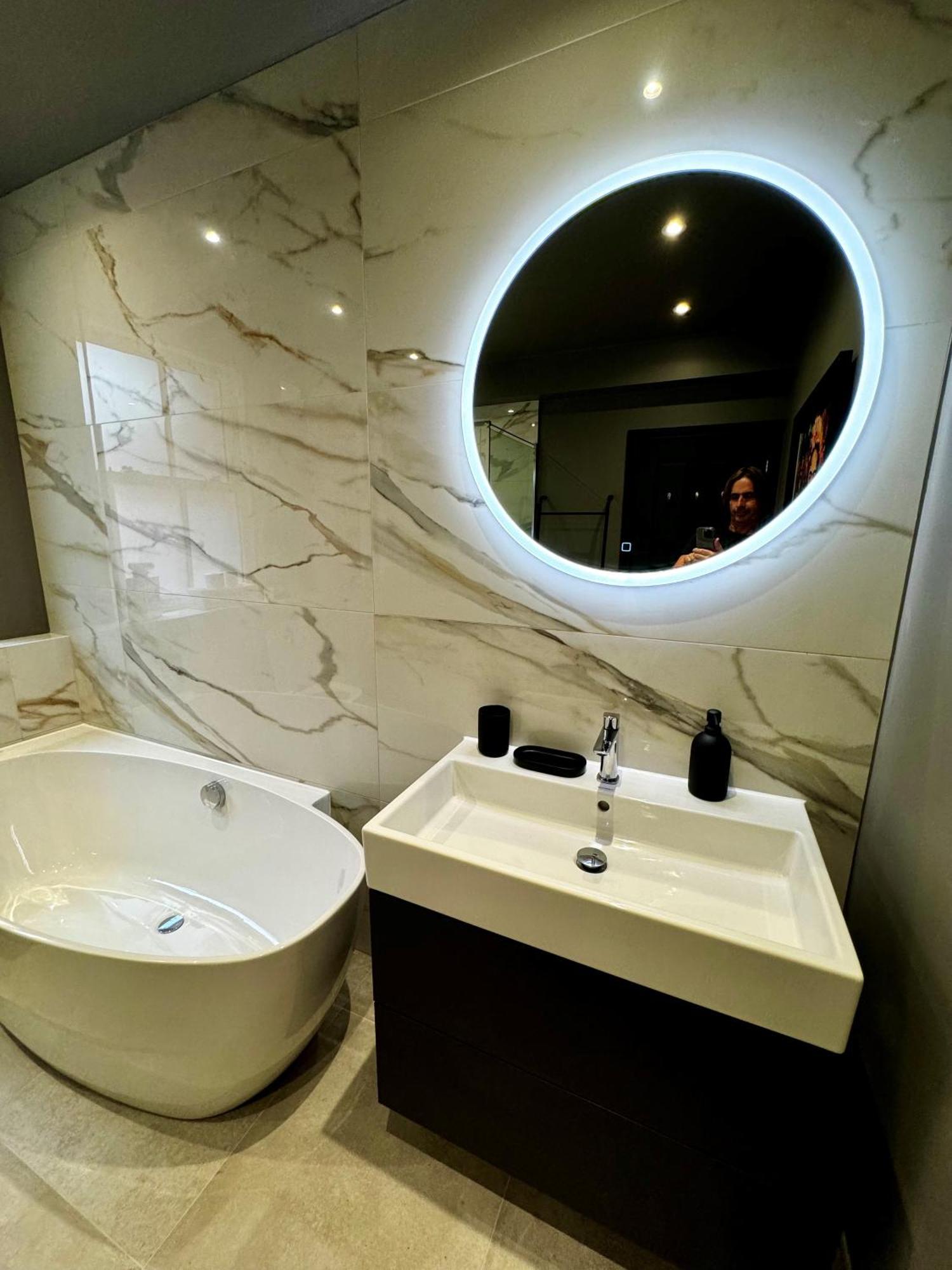 Romeo'S Arch High End Luxury In Centre Of Stratford With Parking 아파트 외부 사진