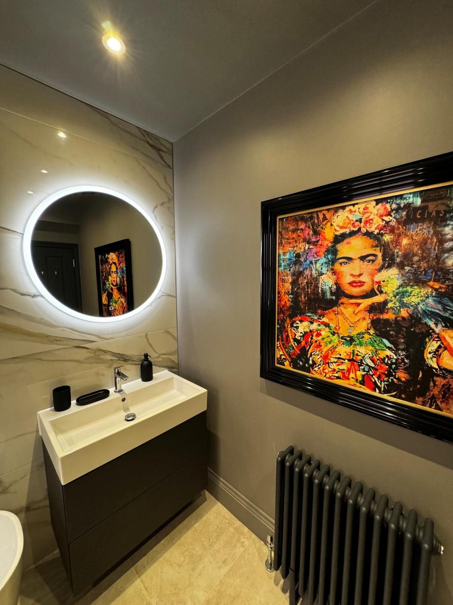 Romeo'S Arch High End Luxury In Centre Of Stratford With Parking 아파트 외부 사진