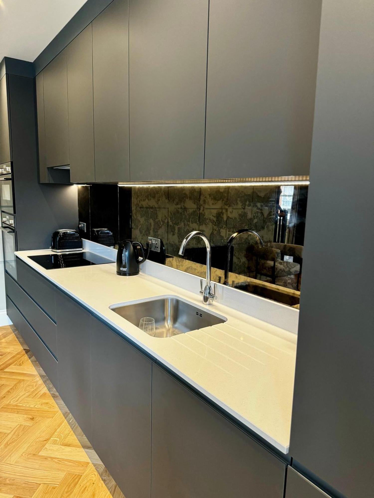Romeo'S Arch High End Luxury In Centre Of Stratford With Parking 아파트 외부 사진